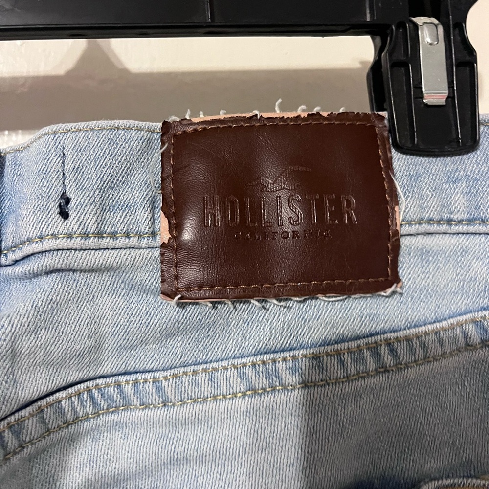 Hollister Women's Light Blue Skinny Jeans - Picture 5 of 7